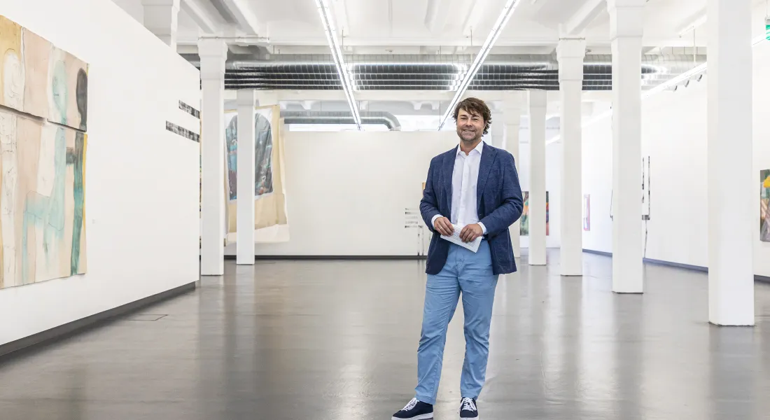 Seit einem Jahr ist Jan T. Wilms Leiter des Zentrums für Gegenwartskunst im Glaspalast. © a3kultur/Martina Vodermayer