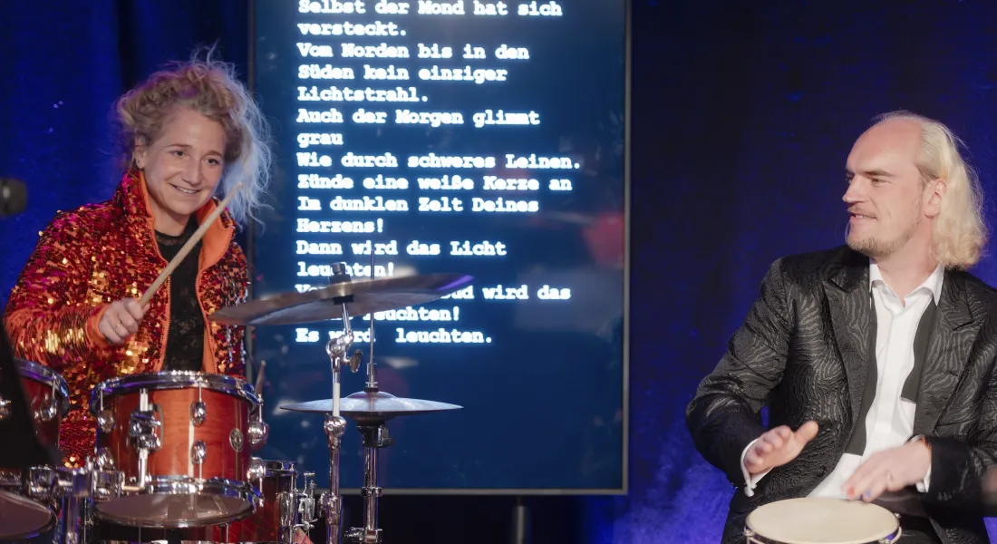 Alte weiße Frau Staatstheater Augsburg