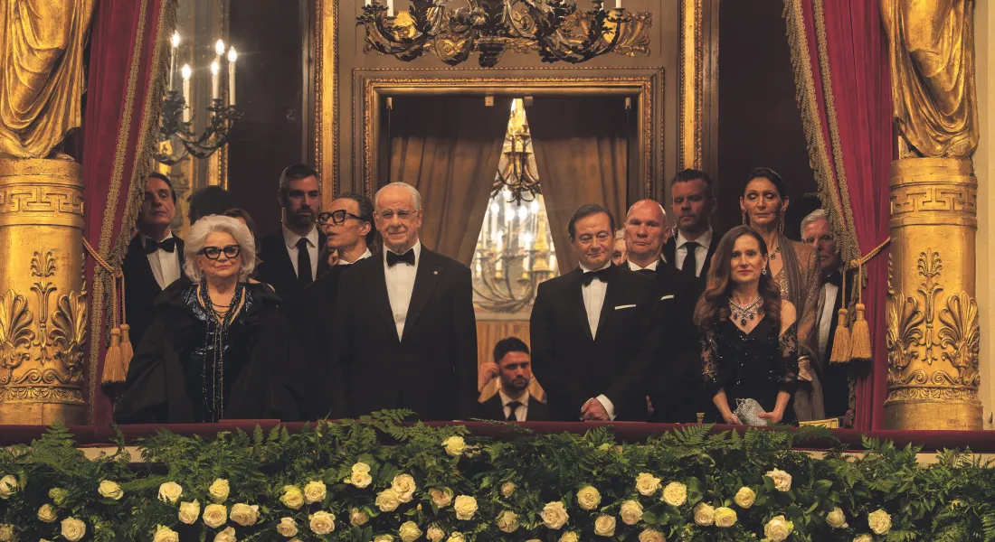 »La Grazia«: Die letzten Tage des italienischen Präsidenten (Toni Servillos, Mitte links) sind voller Dilemmata. © Andrea Pirrello
