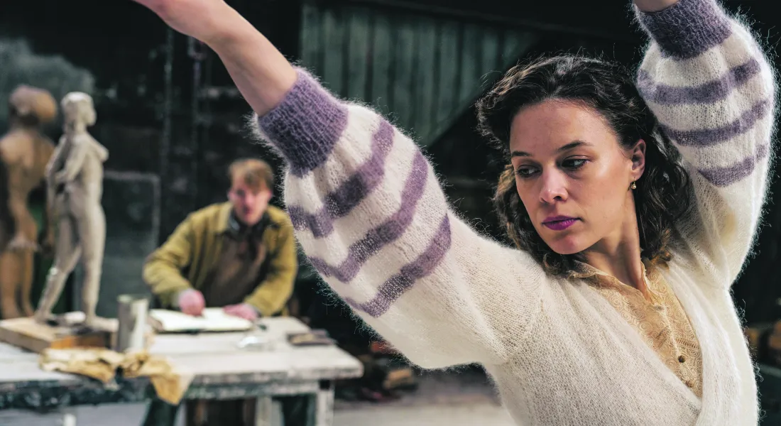 Erkennt Julika (Paula Beer) ihren Mann Stiller oder ist James Larkin White (Albrecht Schuch) wirklich nur ein Fremder? © Studiocanal GmbH