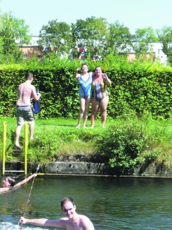 Kanalschwimmen © a3kultur/kaj