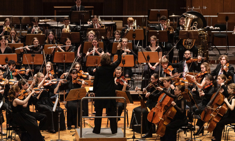sjso-fruehjahrskonzert-stuermisch-mav