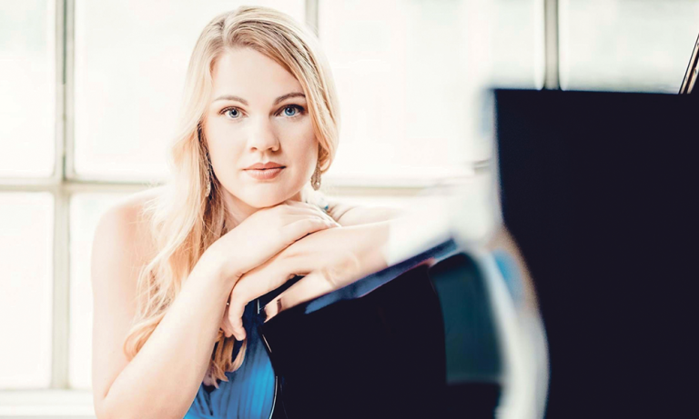 Pianistin Julia Rinderle