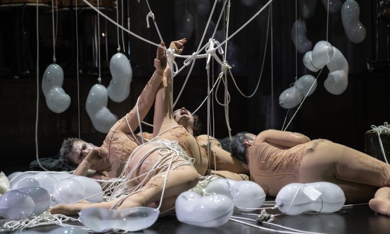 Isaac Tolley, Luise von Garnier, Claudio Zazzaro Foto: Jan-Pieter Fuhr