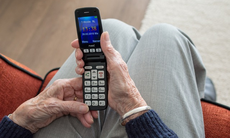 Fragen zu Handy und PC